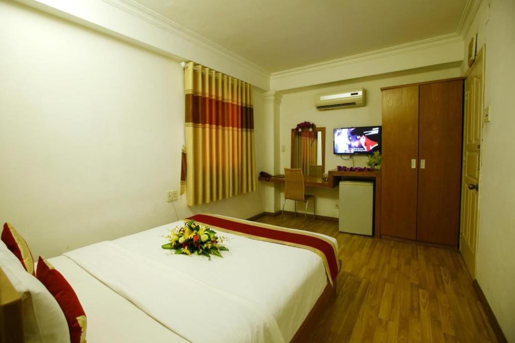 Khách sạn Lucky Star Saigon 2*
